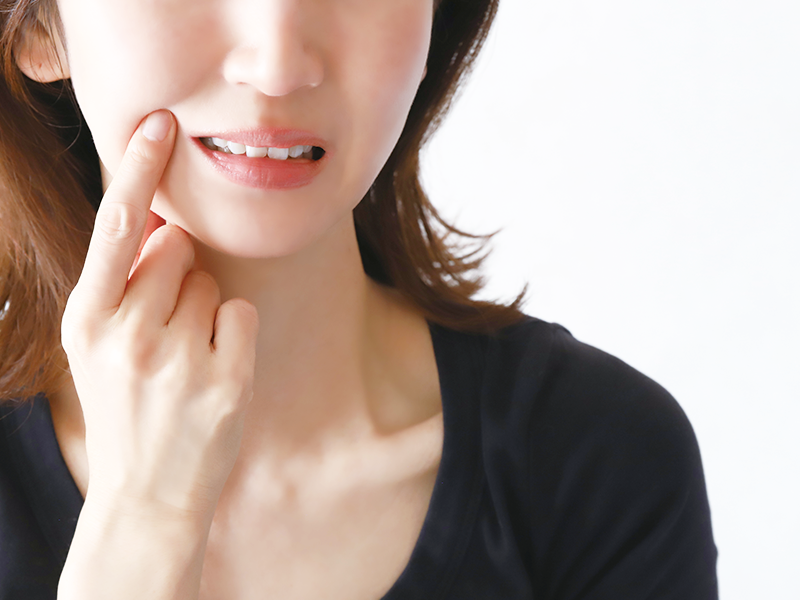 お口が気になる女性